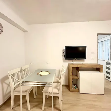 Hostdomus - Lizzie's House * Alassio