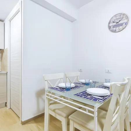 Apartament Hostdomus - Lizzie's House