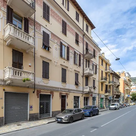 Hostdomus - Lizzie's House * Alassio